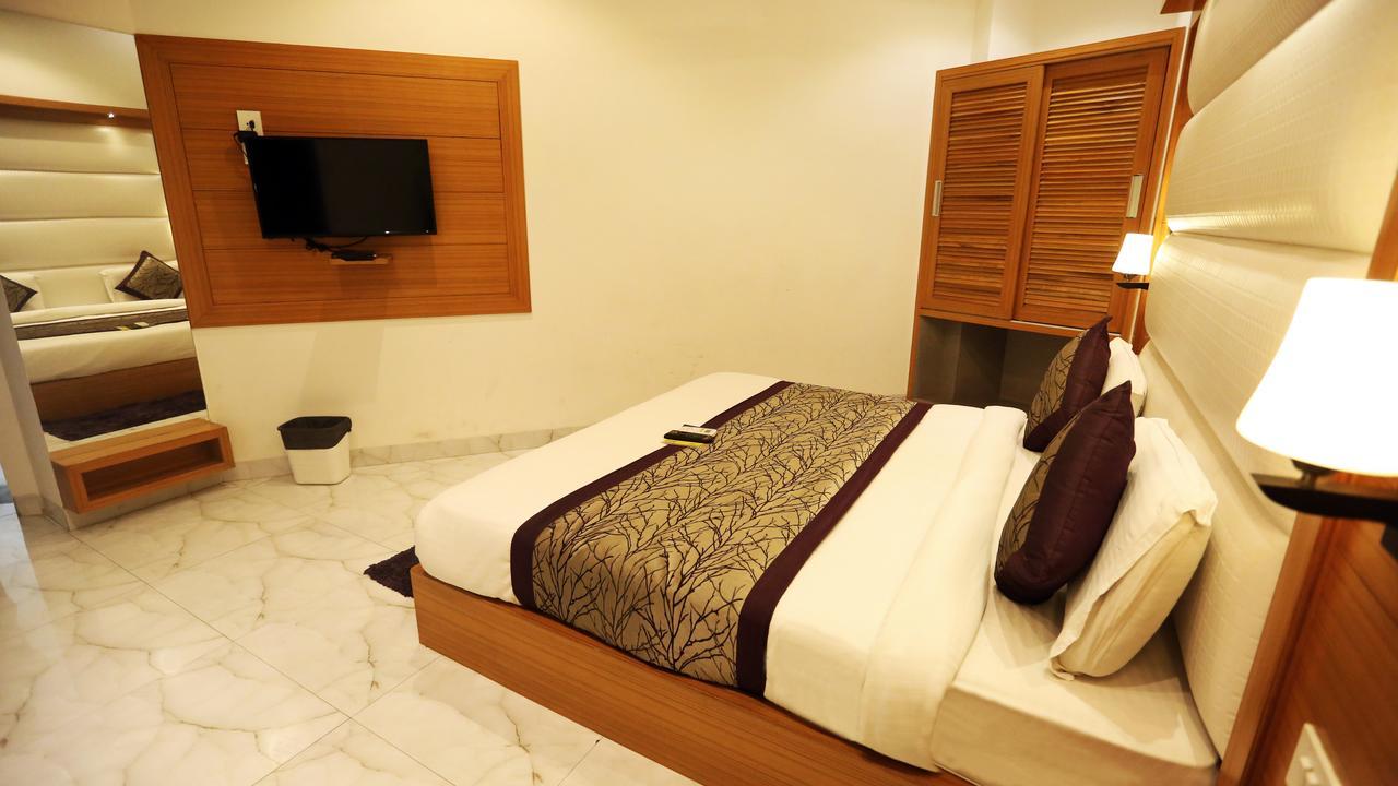 Hotel Aero Star Near Delhi Airport Nuova Delhi Esterno foto